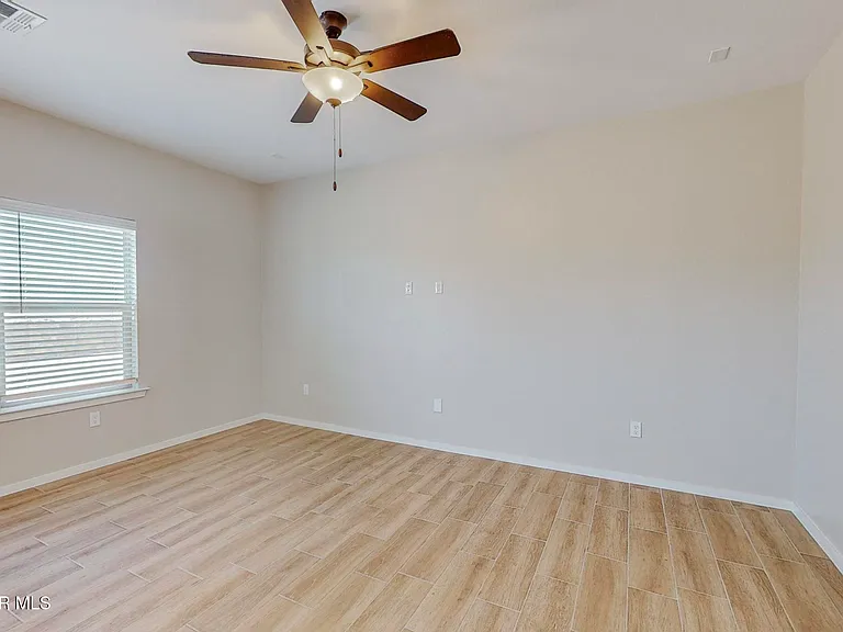 516 Logwood Ave — Photo 7