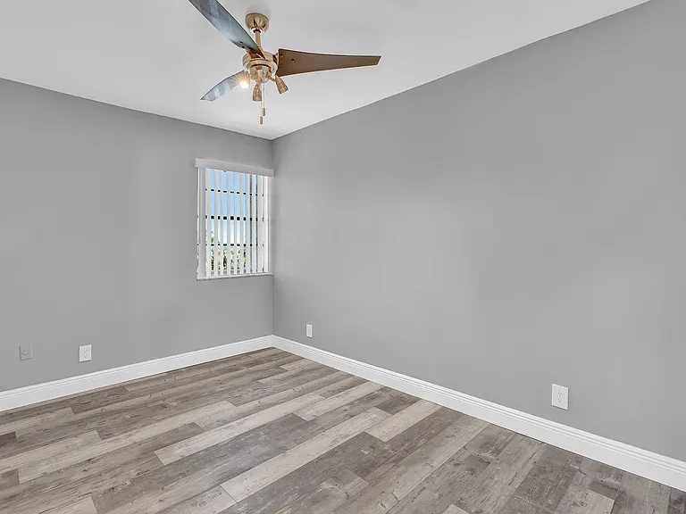 8911 NW 28th Dr #32B — Photo 24