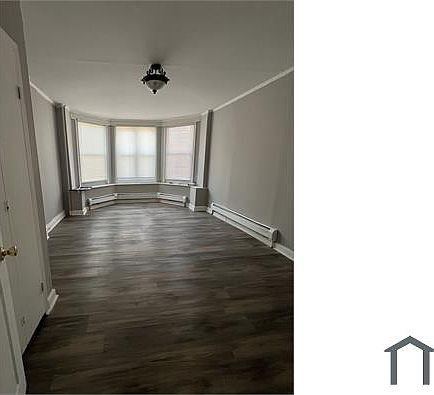 1st image of 289 Clifton Ave Floor 1