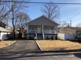 22 Seminole Ave, Lake Hiawatha, NJ