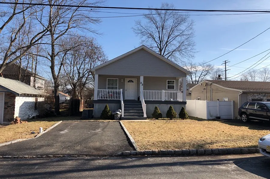 22 Seminole Ave photo 1