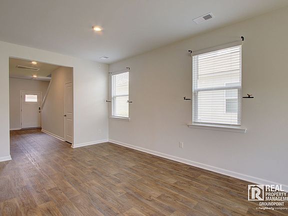 5th image of 113 Hillsford Ln