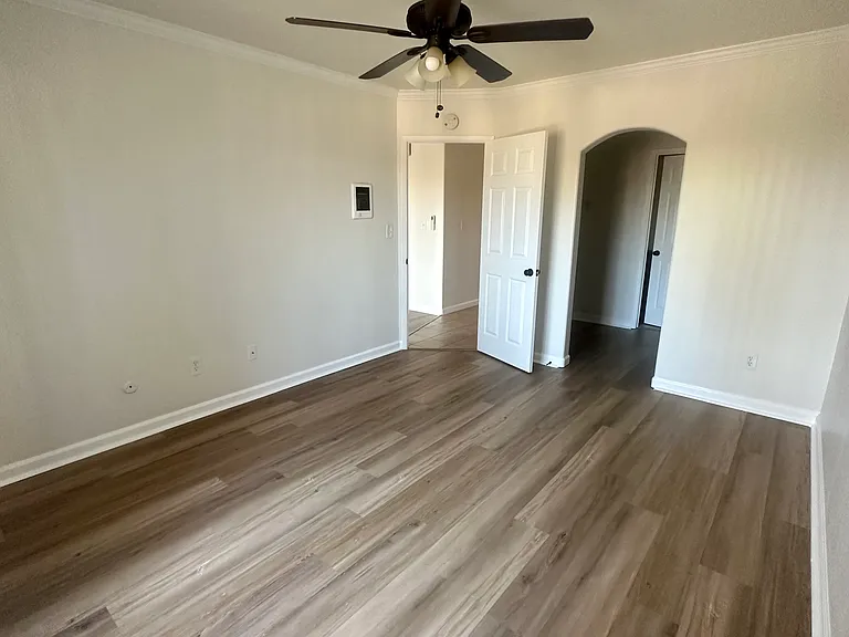 Loma Village — Photo 23