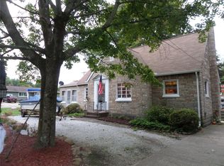 3020 Saltsman Rd, Erie, PA 16510