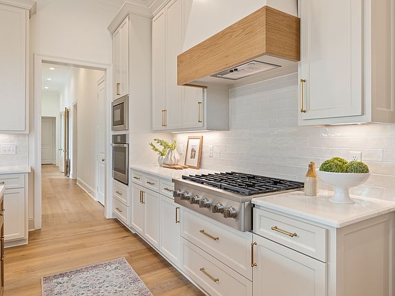 7th image of this home