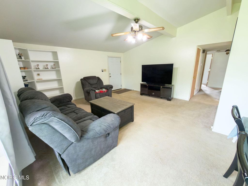 5837 Granville Dr, Sylvania, OH - View 6