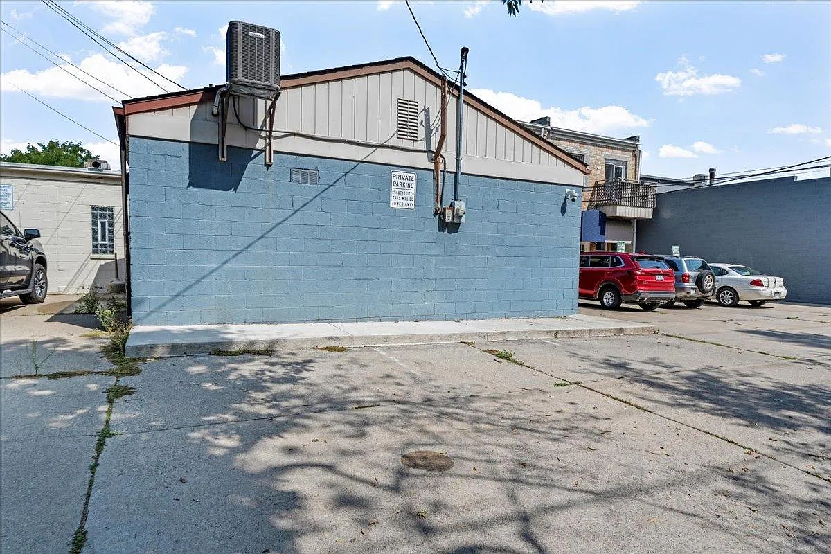 1 bed, 1.0 bath, 650 sqft, $1,600 — Photo 3