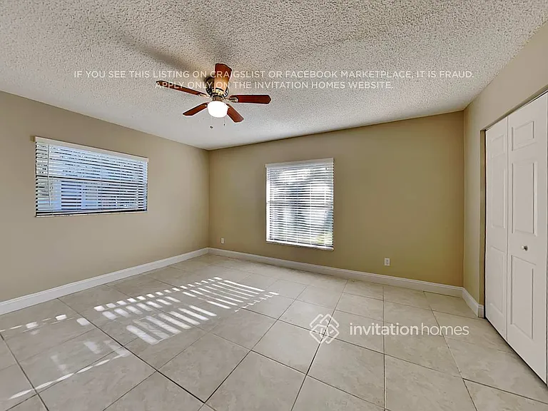 359 Las Palmas St — Photo 9