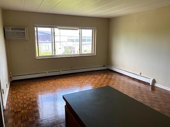 2nd image of 1621 Asmann Ave #17