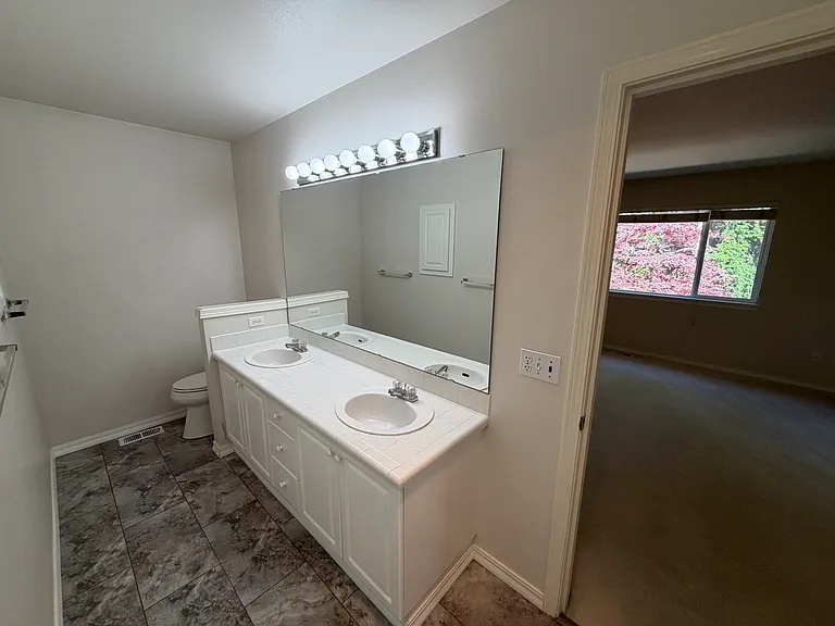 4604 160th Pl SW — Photo 16