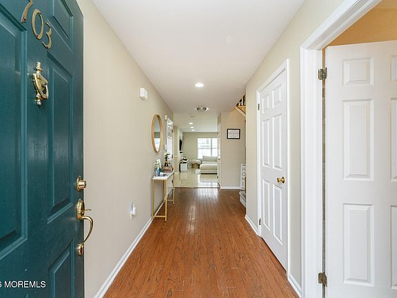 4th image of 703 Carnaby Lane #741