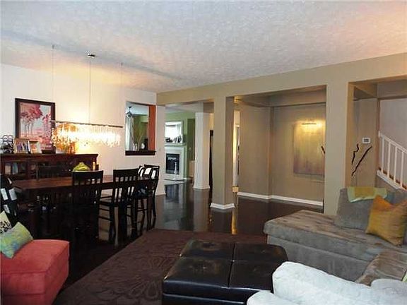 4th image of 15714 Buxton Dr