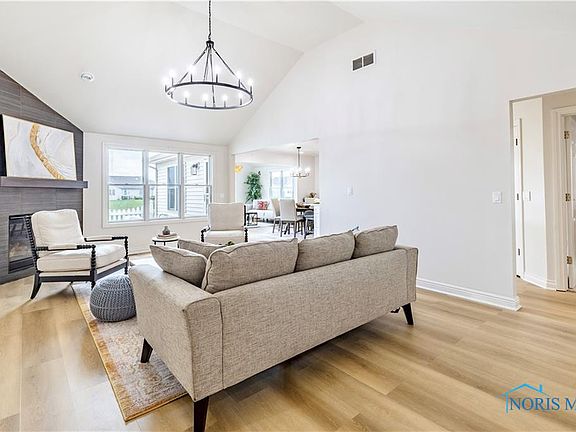 2nd image of 26328 Stillwater Dr