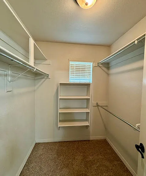 592 N Longfellow Ln — Photo 18