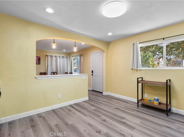 santa-ana-california-448100967 picture