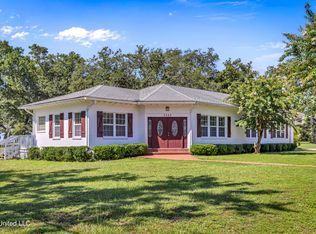 1143 2nd St, Gulfport, MS 39501