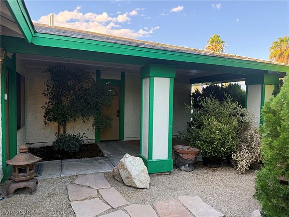 5th image of 5829 Halfmoon Way