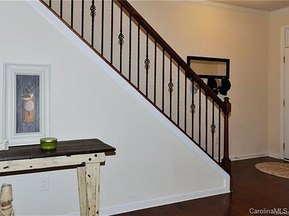 3rd image of 115 Dellbrook St Unit A