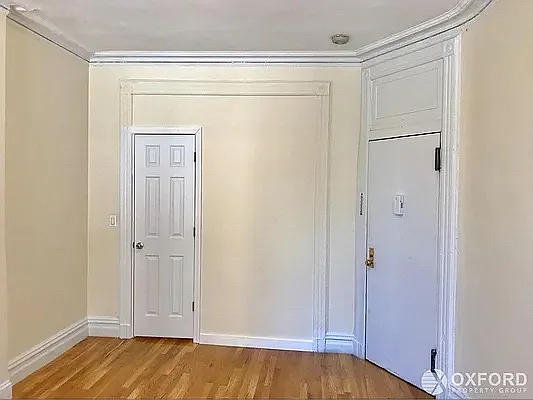 Rented by Oxford Property Group | media 42