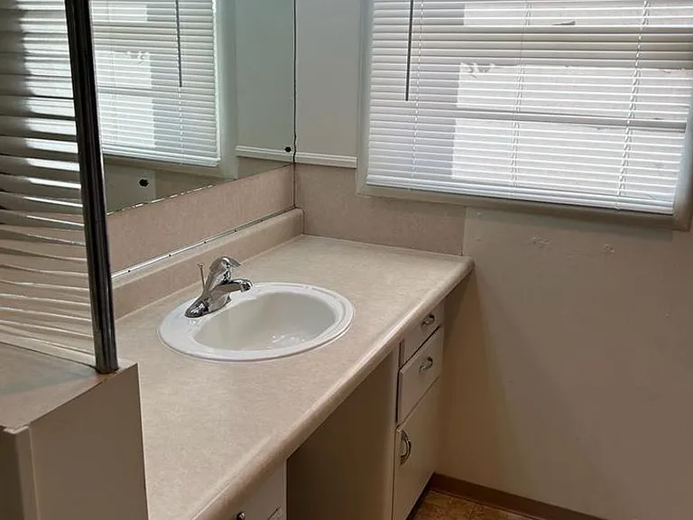 1075 N Folsom St — Photo 14