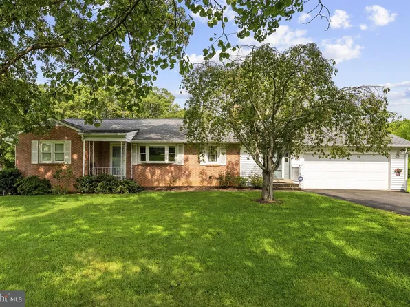 8216 Greenwich Rd, Catlett, VA 20119
