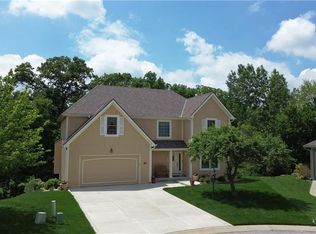 2119 Ridgeview Dr, Leavenworth, KS 66048