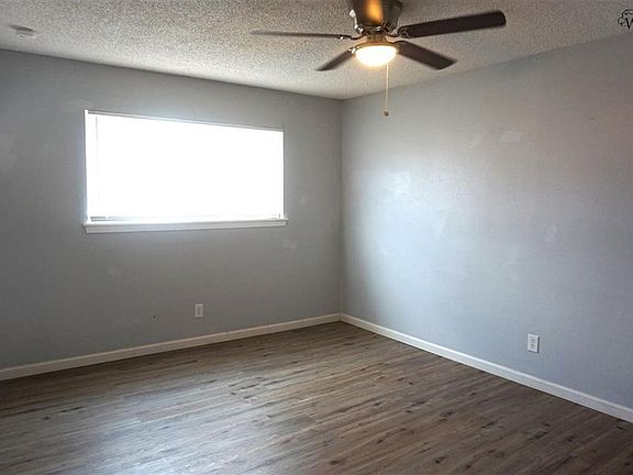 4th image of 119 Westview Ln