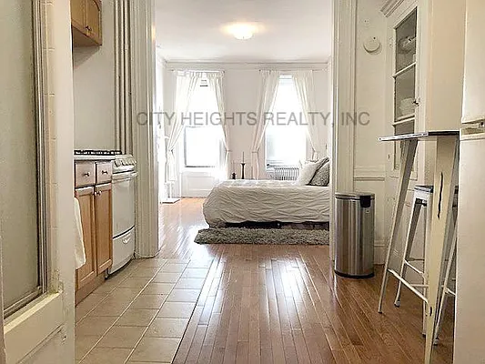 Rented by City Heights Realty | media 16