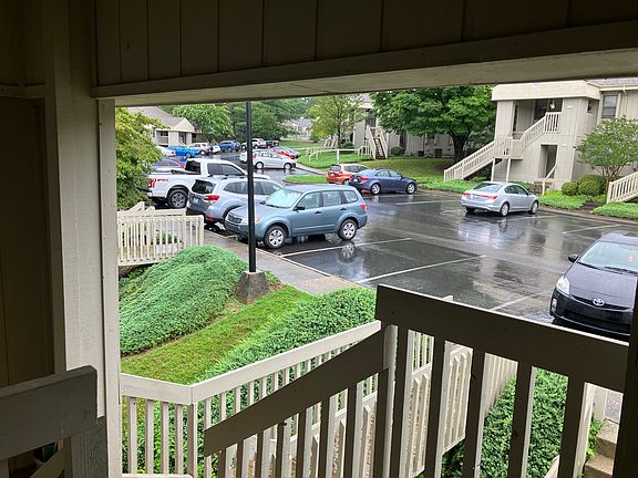 4th image of 1706 Abbey Cir