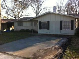 1008 S 14th St, Nederland, TX 77627