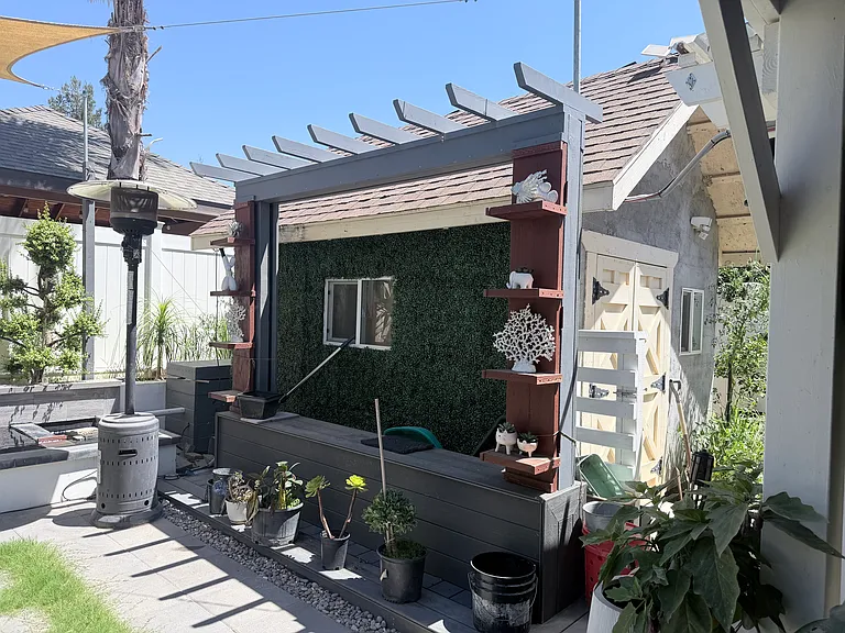 2212 Fiori St — Photo 3