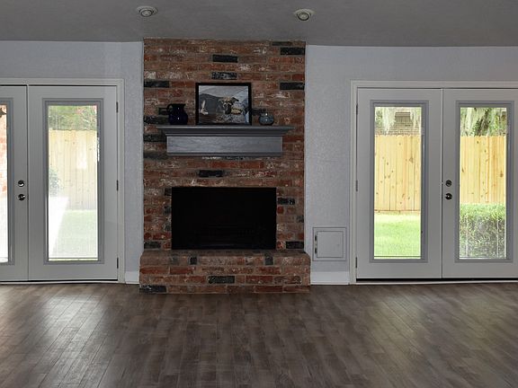 2nd image of 5459 Appleblossom Ln
