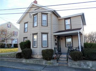 11 S 10th St, Catasauqua, PA