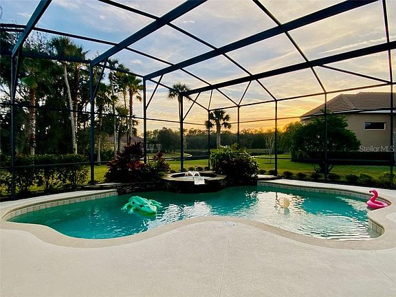 4th image of 2115 Alaqua Lakes Blvd