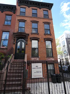 Sold by Engel & Völkers New York City | media 1