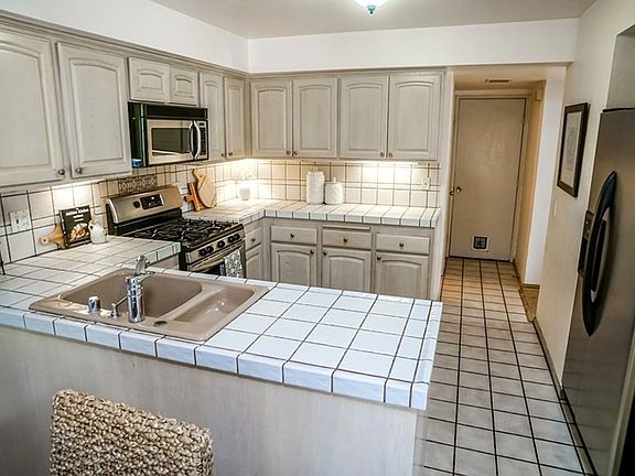 5th image of 1509 Holly Ct