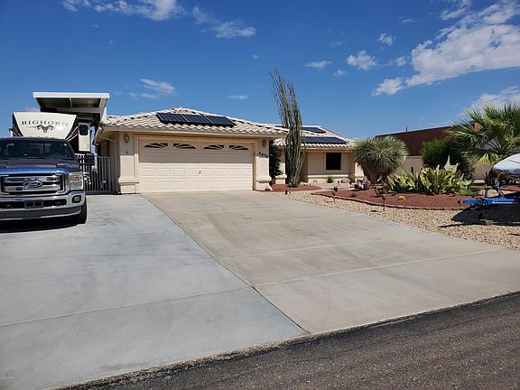 2nd image of 3879 Bluegrass Dr