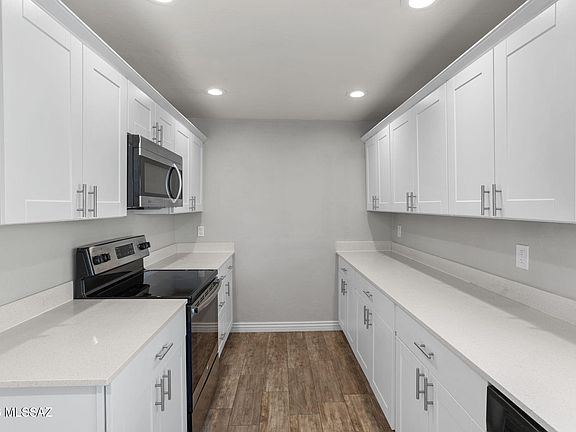5th image of 8931 E 7th St