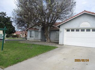 1032 Scotland St, Lemoore, CA 93245