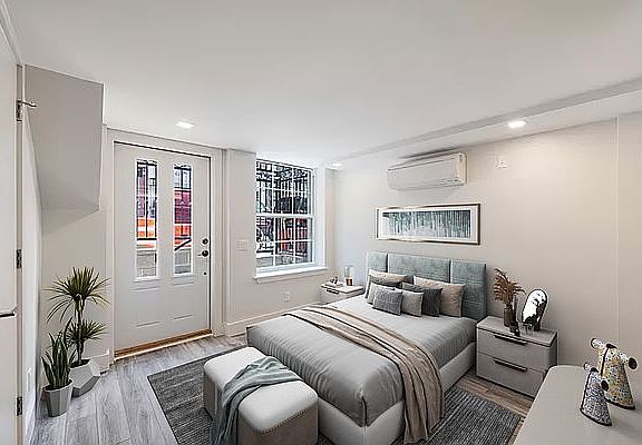 2nd image of 165 Ludlow St Frnt 1