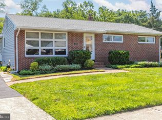 318 Montana Ave, Hamilton, NJ 08619