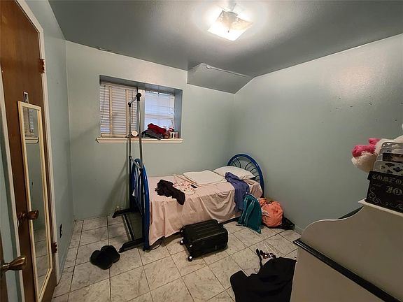 2nd image of 3807 Debeney Dr