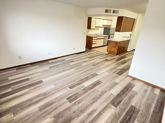 5th image of 1510 9th Ave S #1518-307