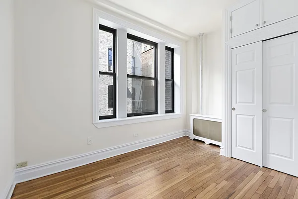 Rented by Cooper & Cooper Real Estate | media 42