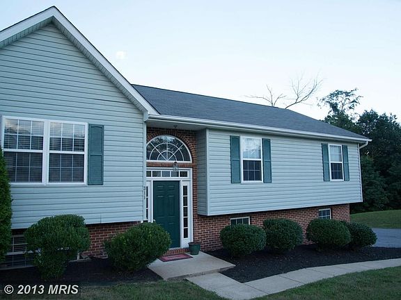 2nd image of 311 Lilys Way