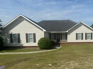 517 Excalibur Ct, Statesboro, GA 30458