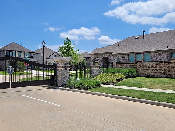 4th image of 12358 Upper Mar Dr