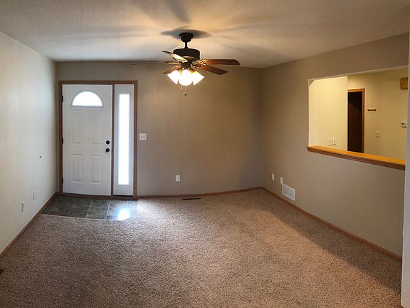 5th image of 164 War Admiral Ln