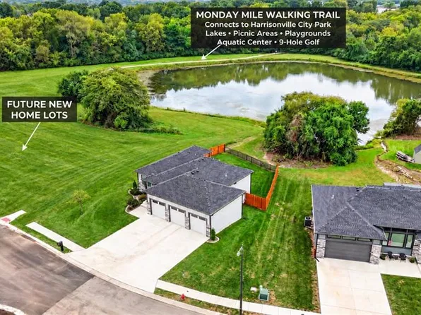 1206 Ladys Ln, Harrisonville, MO 64701