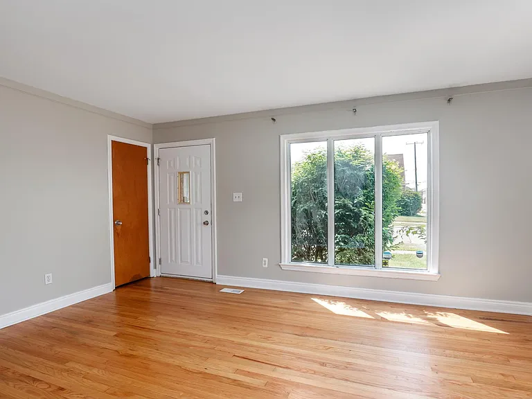 7003 Continental Ave — Photo 17